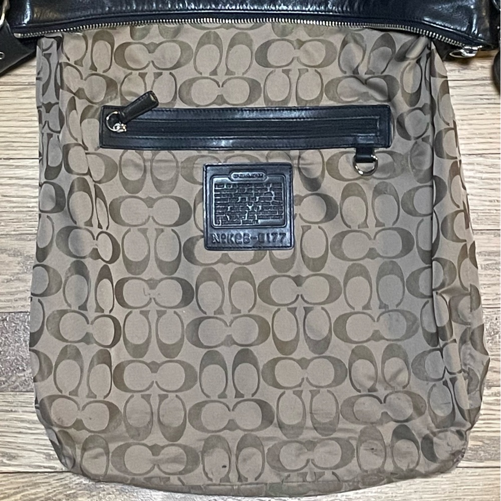 COACH Legacy Leather Slim Duffle Convertible Crossbody Shoulder Messenger Bag - Picture 14 of 16